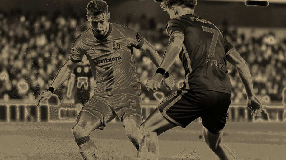 The Hamstring Tore, So Did Vietnam's Faith: How Xuan Son's 57th Minute Exposed the No. 9 Trap